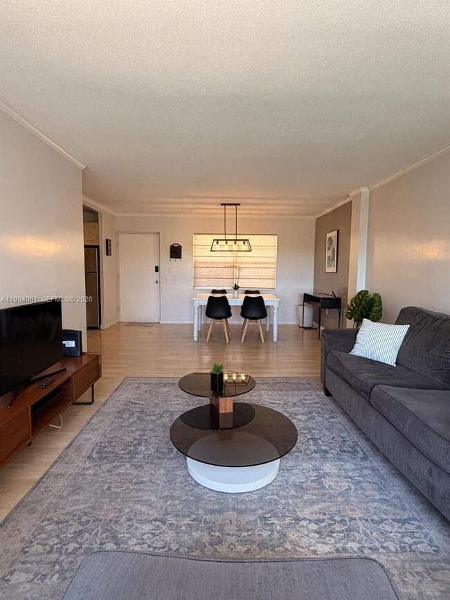 Photo - 220 Kings Point Dr Unidad 509
