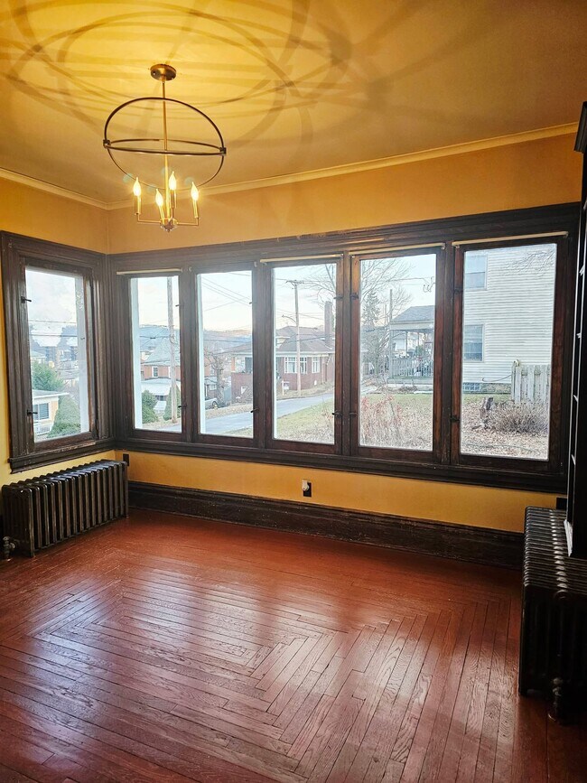 Photo - 409 N 5th St Unit Apt A