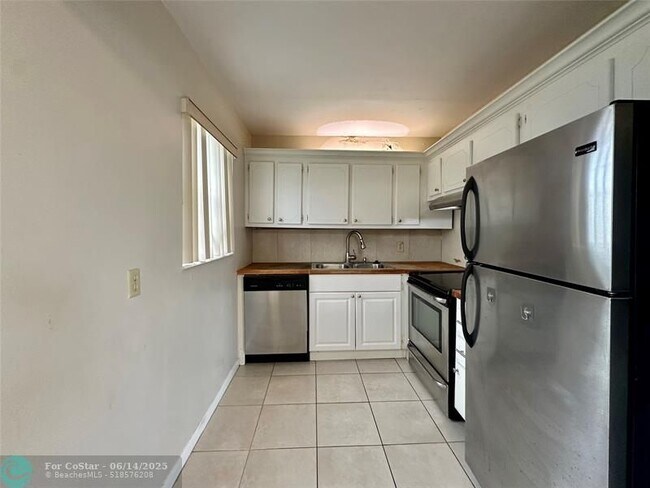 Photo - 378 Durham Cir Unidad 378