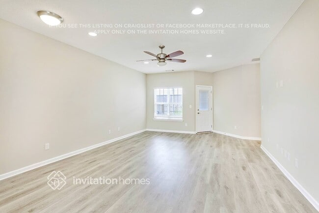 Photo - 805 City Park Dr