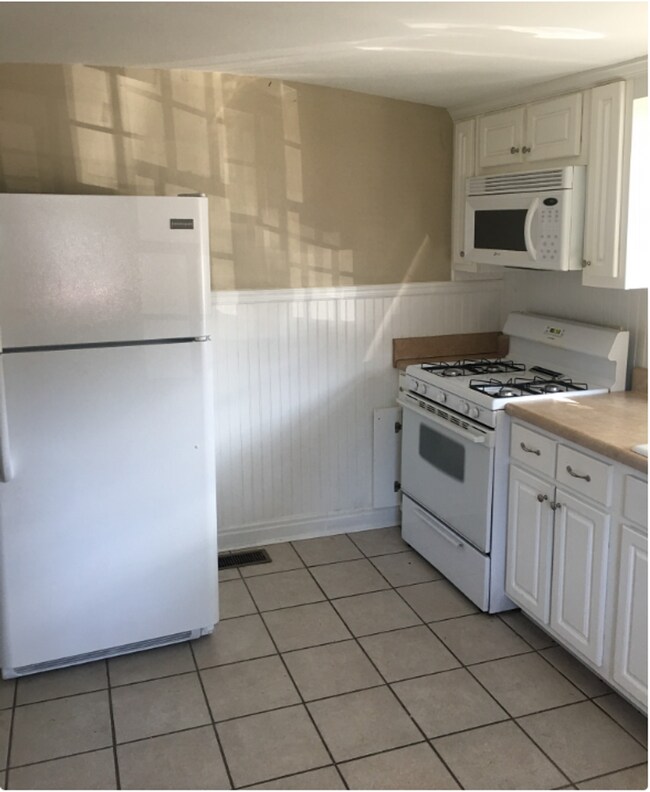 Photo - 1127 Park St