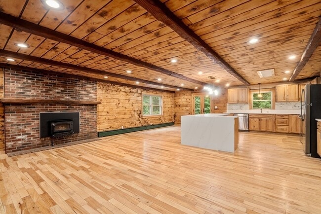 Photo - 56 Parmenter Ln