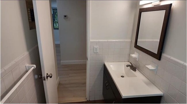 Photo - 600 NW 38th Ct