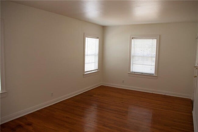 Photo - 5510 Avenue F