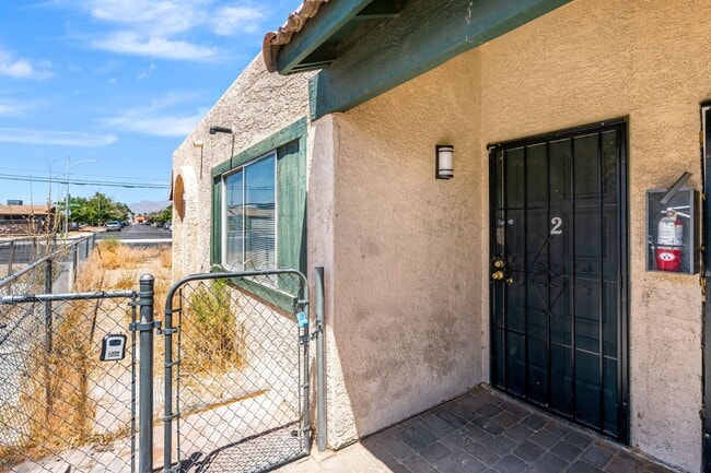 Photo - 5309 W Cheyenne Ave Unit Cheyenne Ave #2 - 5309