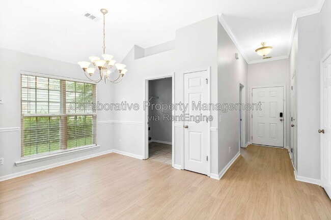 Photo - 80 Peregrine Cir