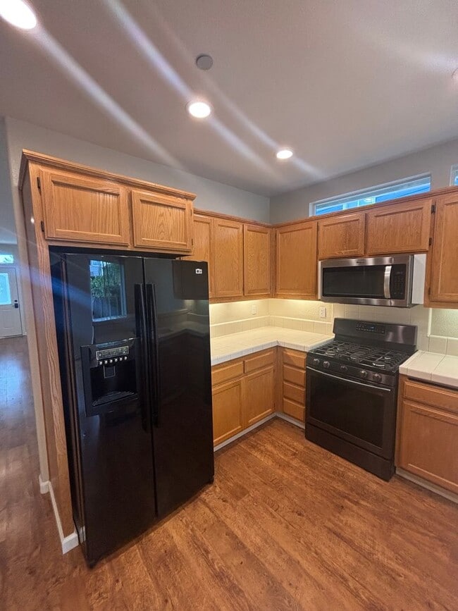 Photo - Single level 3 bedroom 2 bathroom home in ...