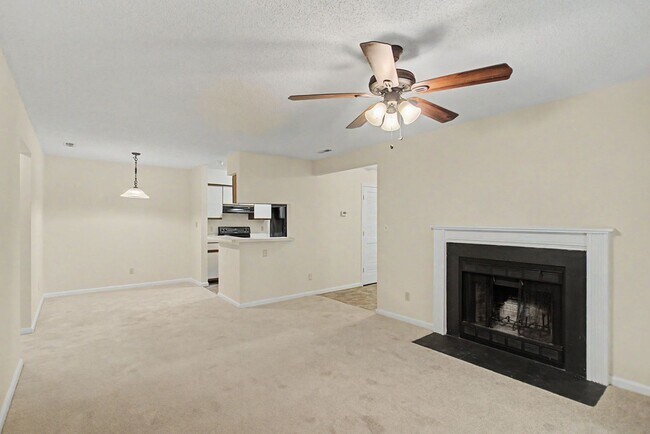 Photo - 540 Pineland Cir Unit 201
