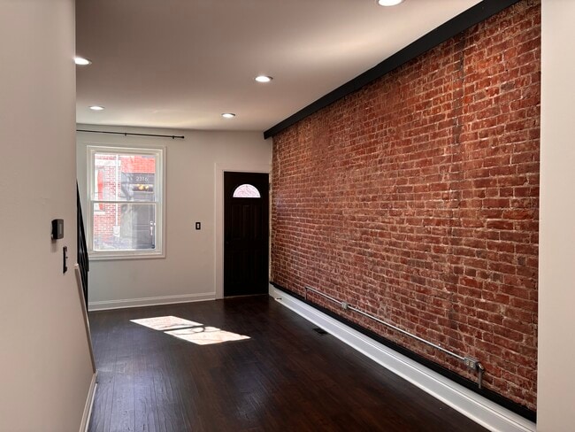 Photo - 2313 E Harold St