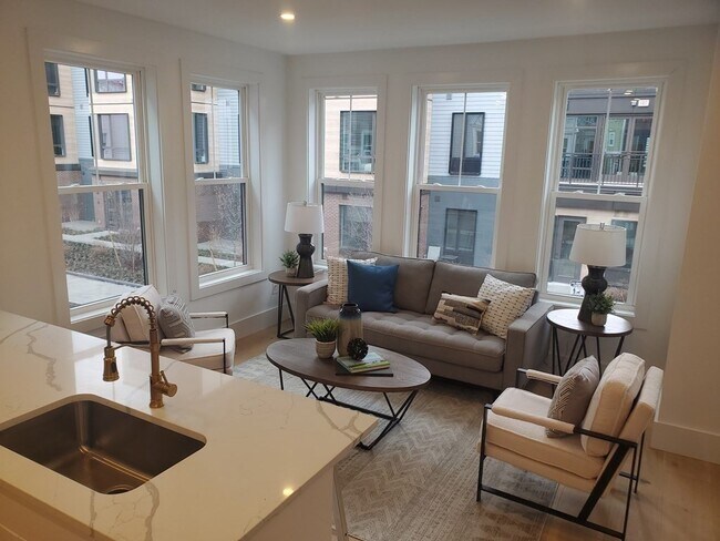 Photo - 9 Greenmount St Unit 2