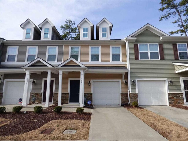 Photo - 1622 Holly Grove Way