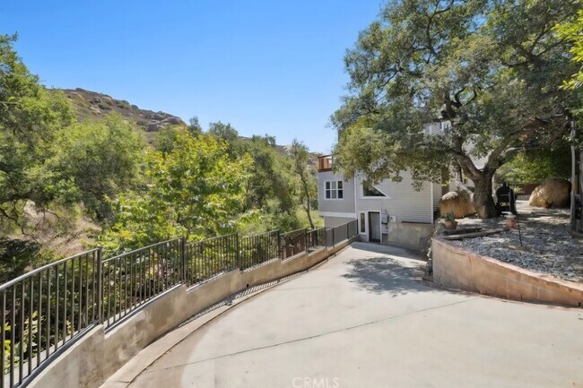 Photo - 380 Box Canyon Rd