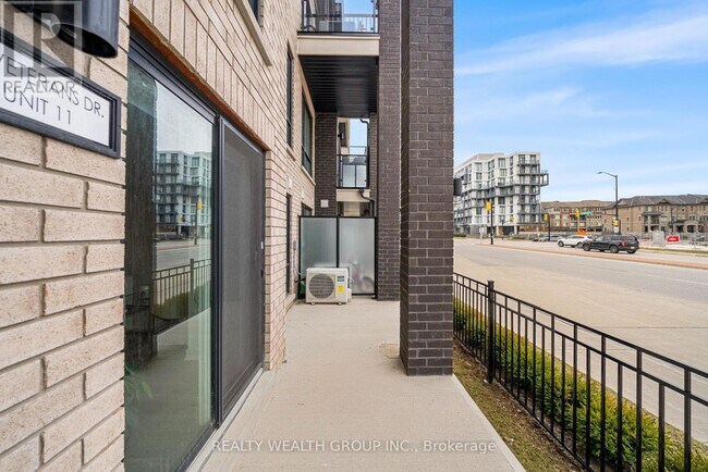 Photo - 185 Veterans Drive