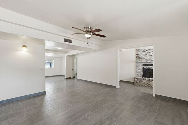 Photo - 4608 Fremont Ave