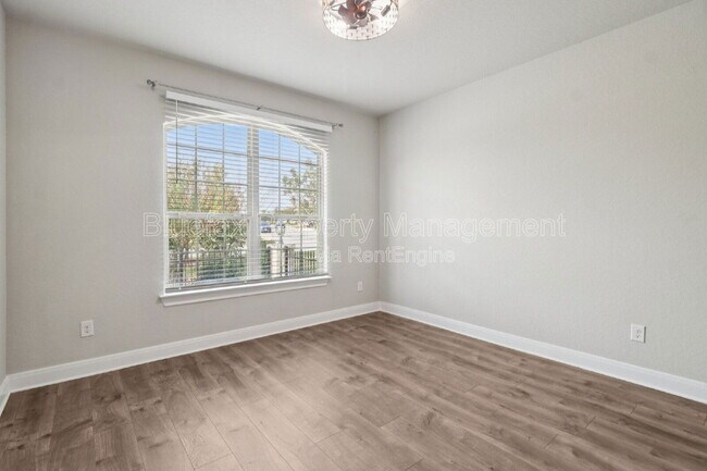 Photo - 9226 King Valley