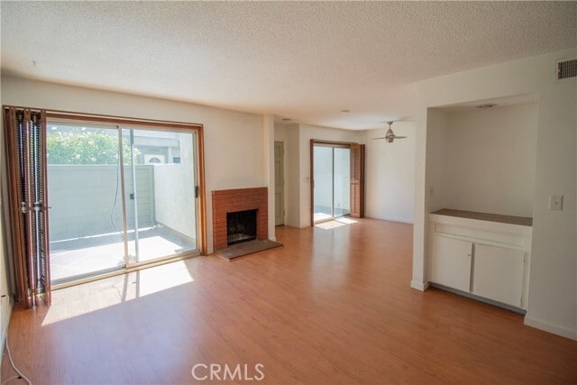 Photo - 11818 Moorpark St