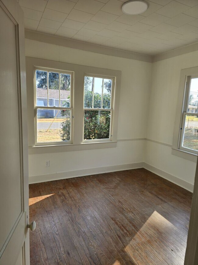 Photo - Saint Street House for Rent