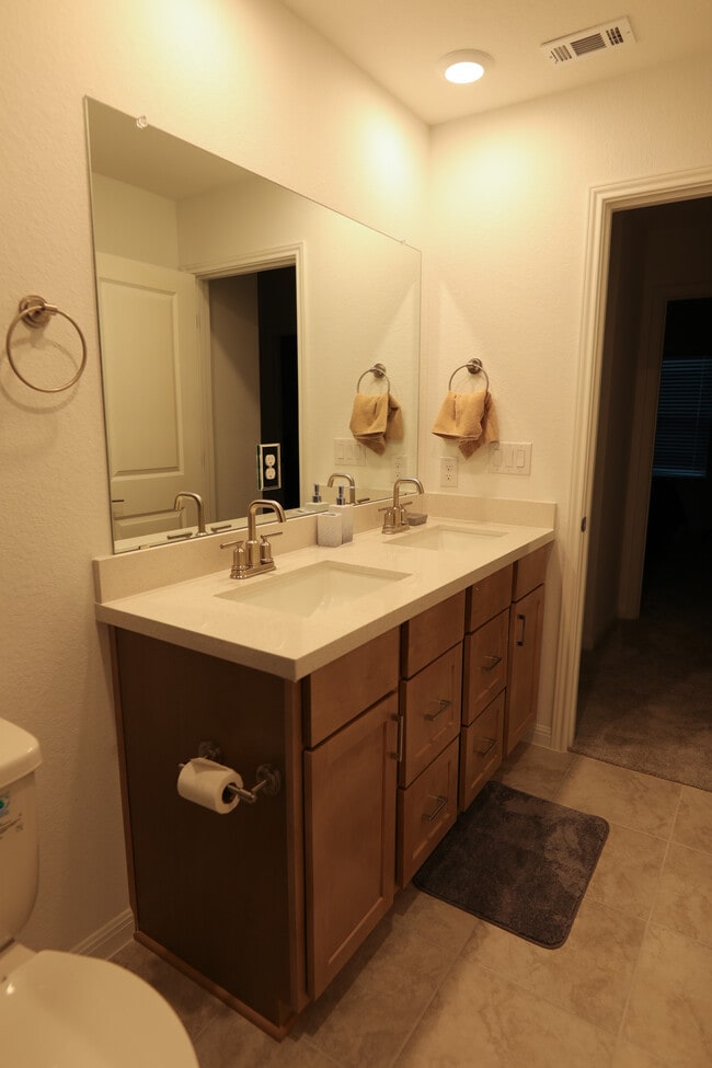 Photo - 2911 Tavern Dr Unit A