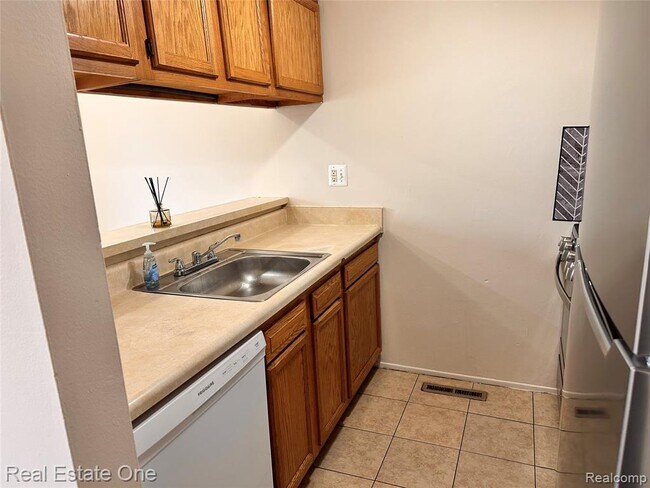 Photo - 35253 Turner Dr