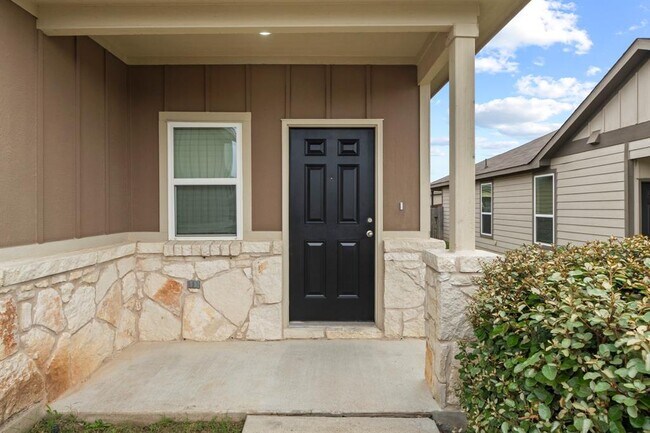 Photo - 175 Eves Necklace Dr.