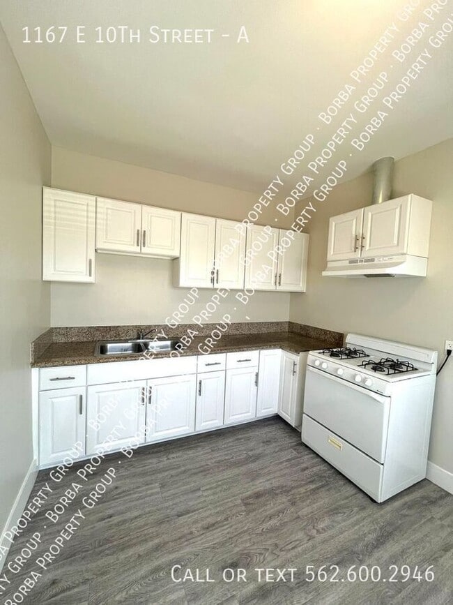 Building Photo - 1167 E 10th St Unit A Rental