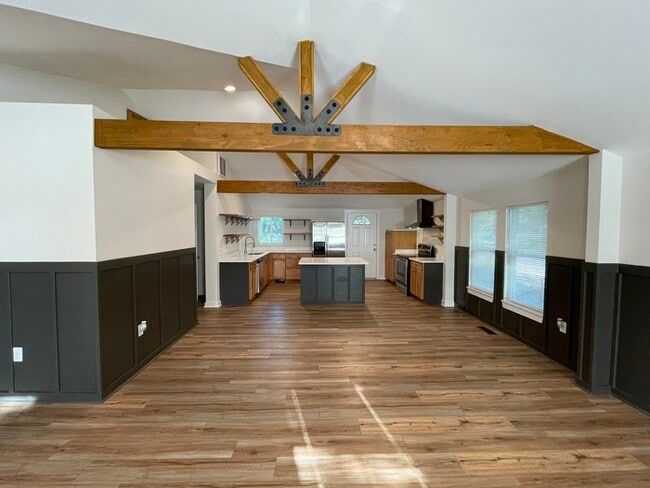 Building Photo - Neat Renovated House off Garner Rd