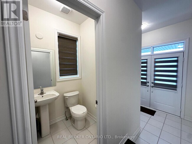 Photo - 185 Hayrake St