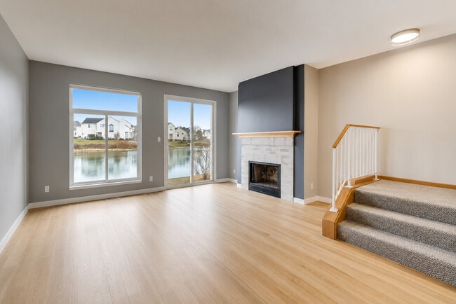 Photo - 1052 Ripple Ridge