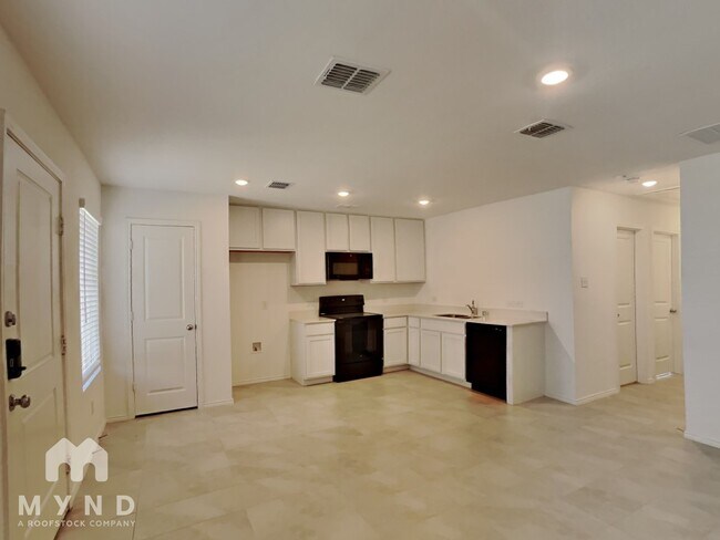 Photo - 8739 Cottage Crk Dr Unidad 53