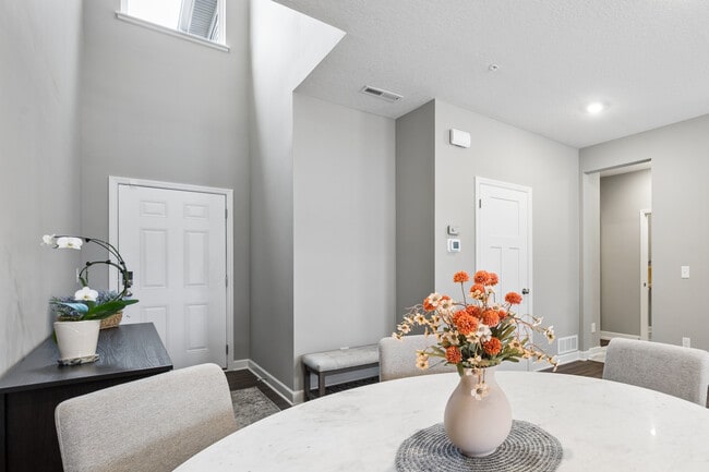 Photo - Townhouse in Shakopee