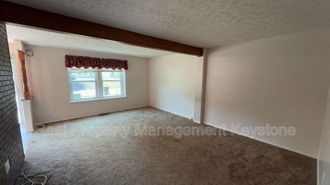 Photo - 176 Russets Cir