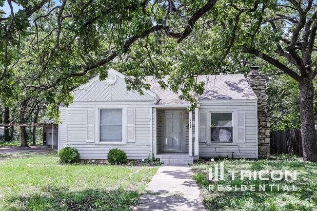Building Photo - 1909 Layton Ave Rental