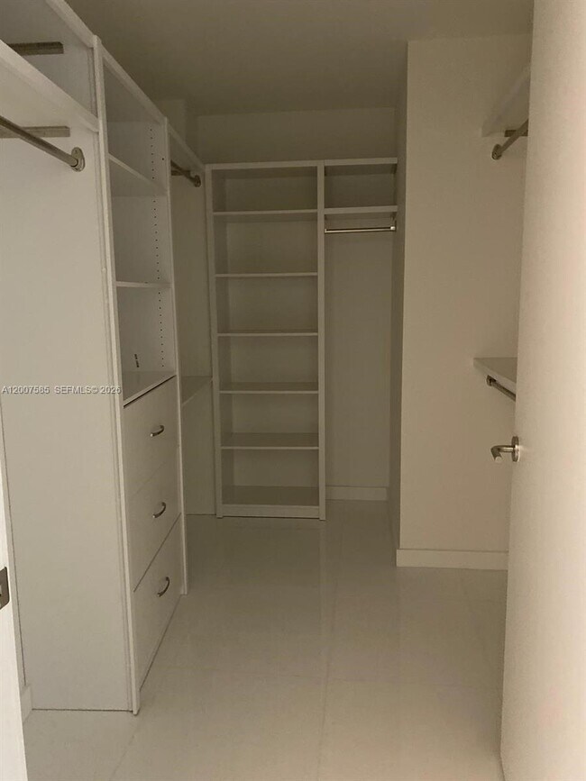 Photo - 851 NE 1st Ave Unit 2501