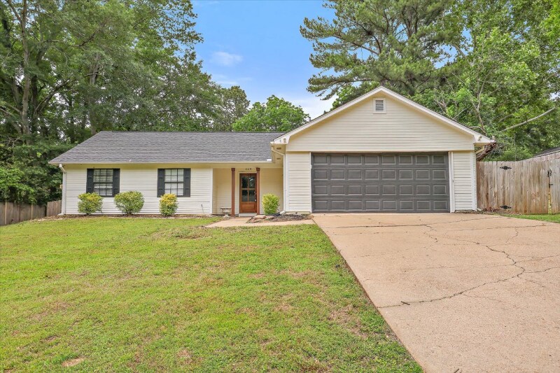 Photo - 124 Spanish Moss Dr