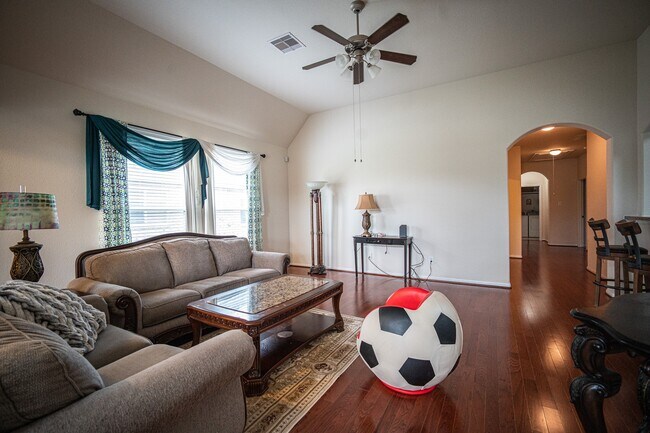 Photo - 4138 Falvel Shadow Creek Dr