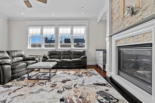 Photo - 161 Tudor St Unit 4A