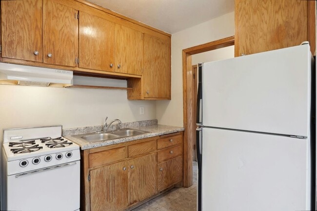 Photo - 4628 Tyler St NE Unit 4628-202