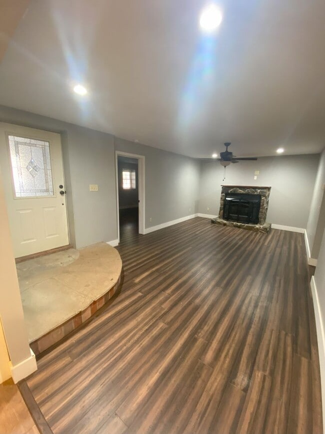 Photo - mende167 Unit mende167-2