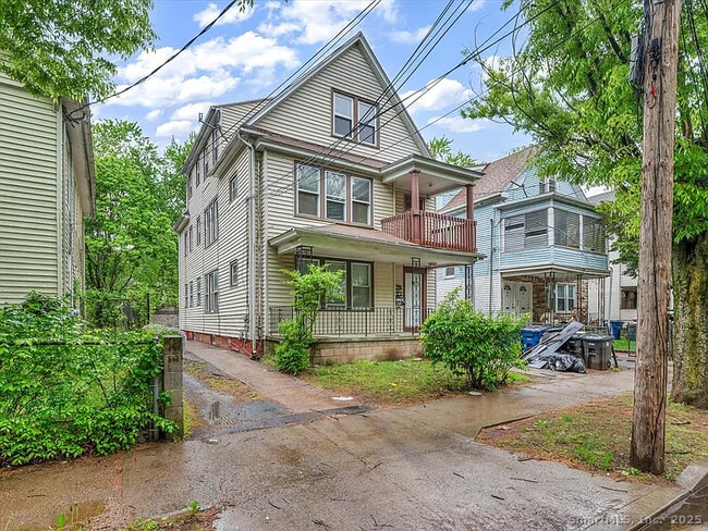 Building Photo - 80 Shepard St Unit 1 Rental