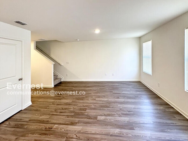 Photo - 137 Flowering Cherry St