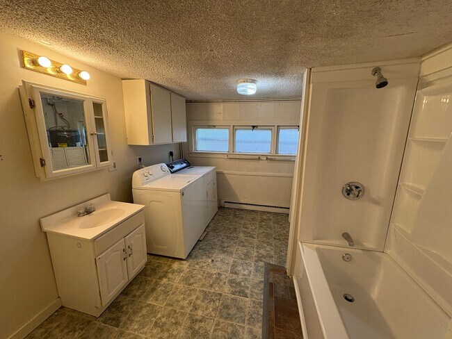 Photo - 1520 A St