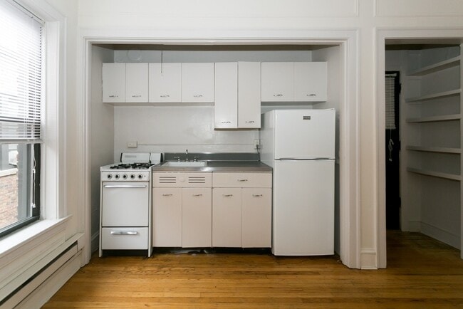 Photo - 805 Dempster St Unidad W4