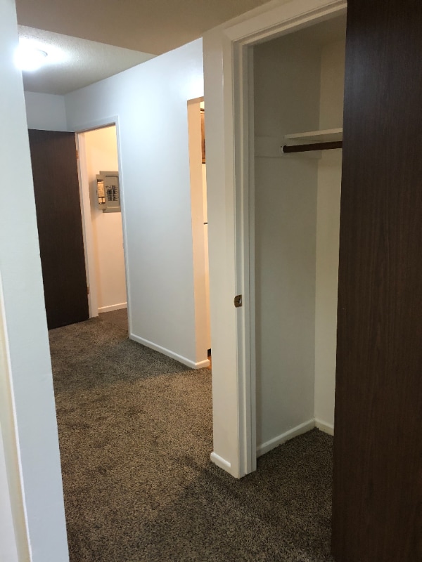 Photo - 2009 NW Hickory Ln