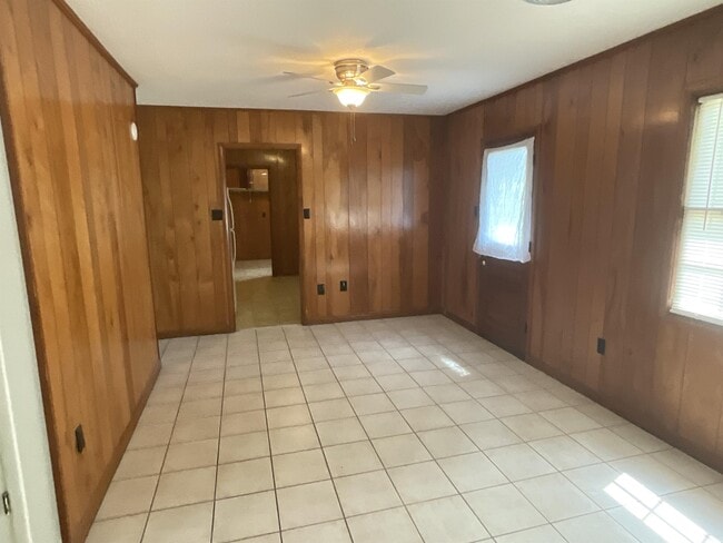 Photo - 3621 Forest Hill Rd