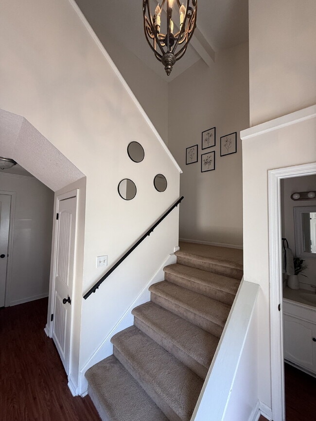 Photo - "Charming 3-Bedroom Townhouse Retreat in Beaufort - Spacious 1742 sq ft on Battery Lane!"