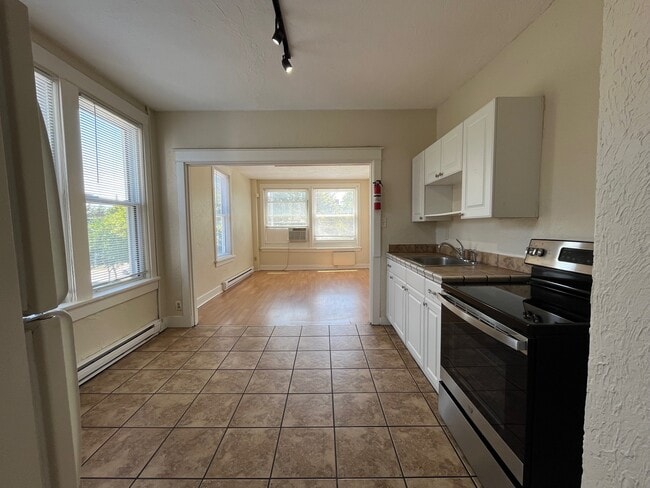 500 N Negley Ave
