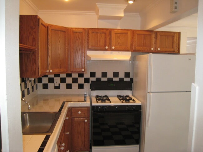 Building Photo - 1531 Portland Ave Unit 1 Rental