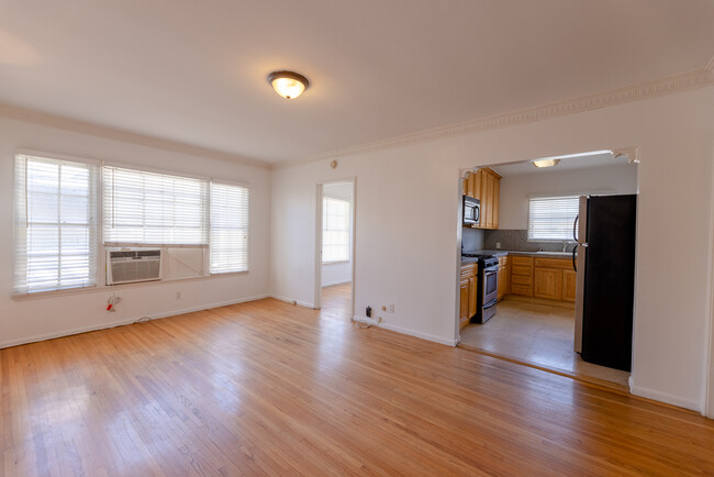 Photo - 8537 Cashio St Apartments Unit 8539 1/2