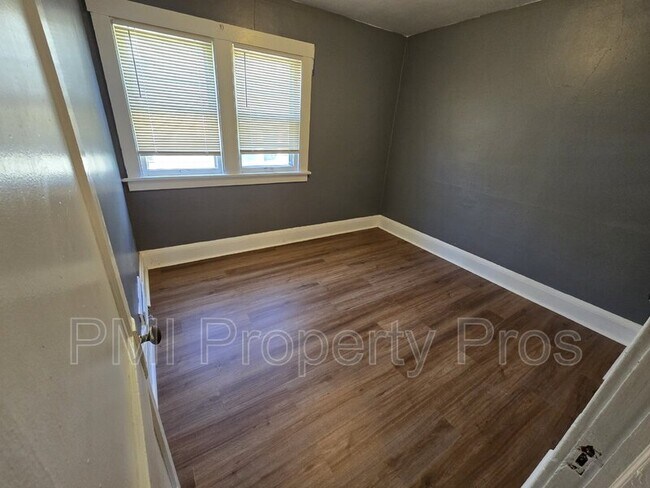 Photo - 3371 N Richards St