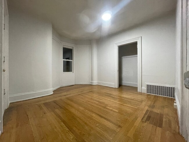 Photo - 713 1st St Unit 1